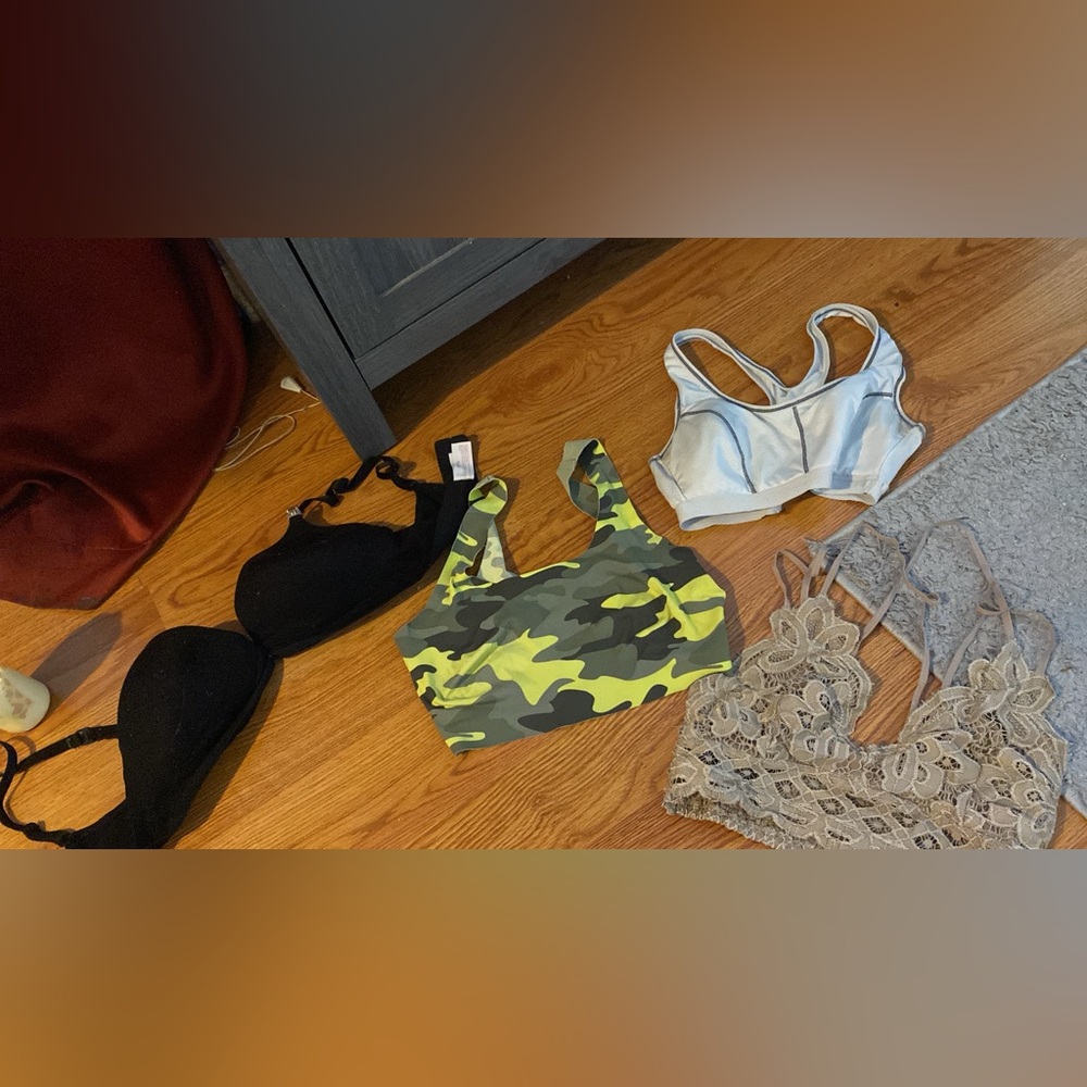 bras/bralettes
